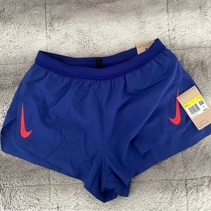 Authentic NWT Nike AwroSwift Mens 2” Running shorts Size Small